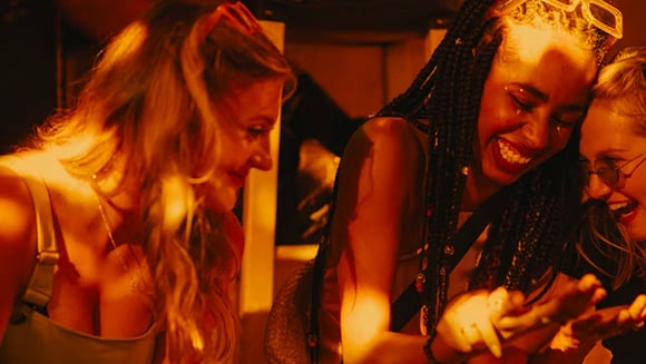 NOUS TOUTES - HOW TO HAVE SEX