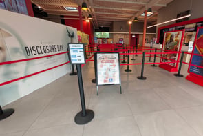 Les indications de direction pour choisir la bonne file