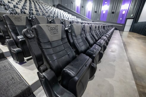 Grand Screen seats
