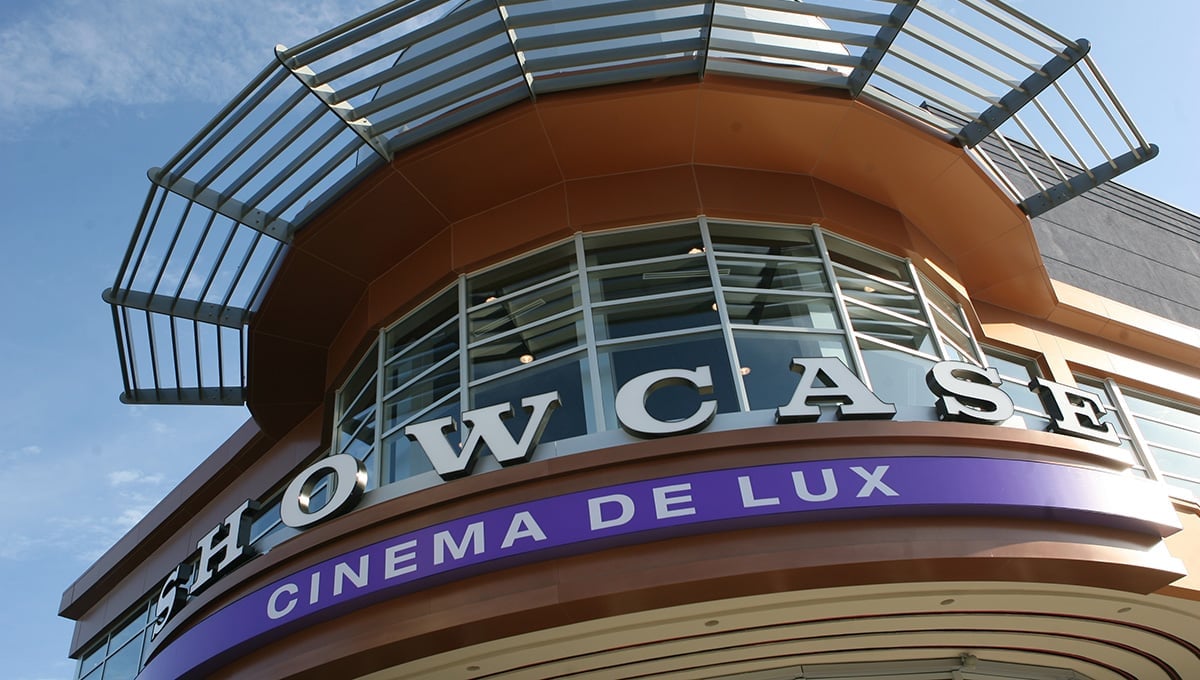Showcase Cinema de Lux Legacy Place