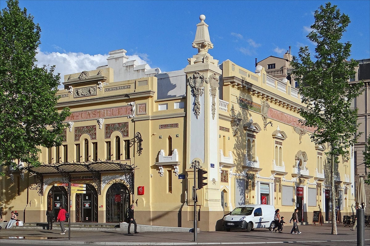 façade castillet