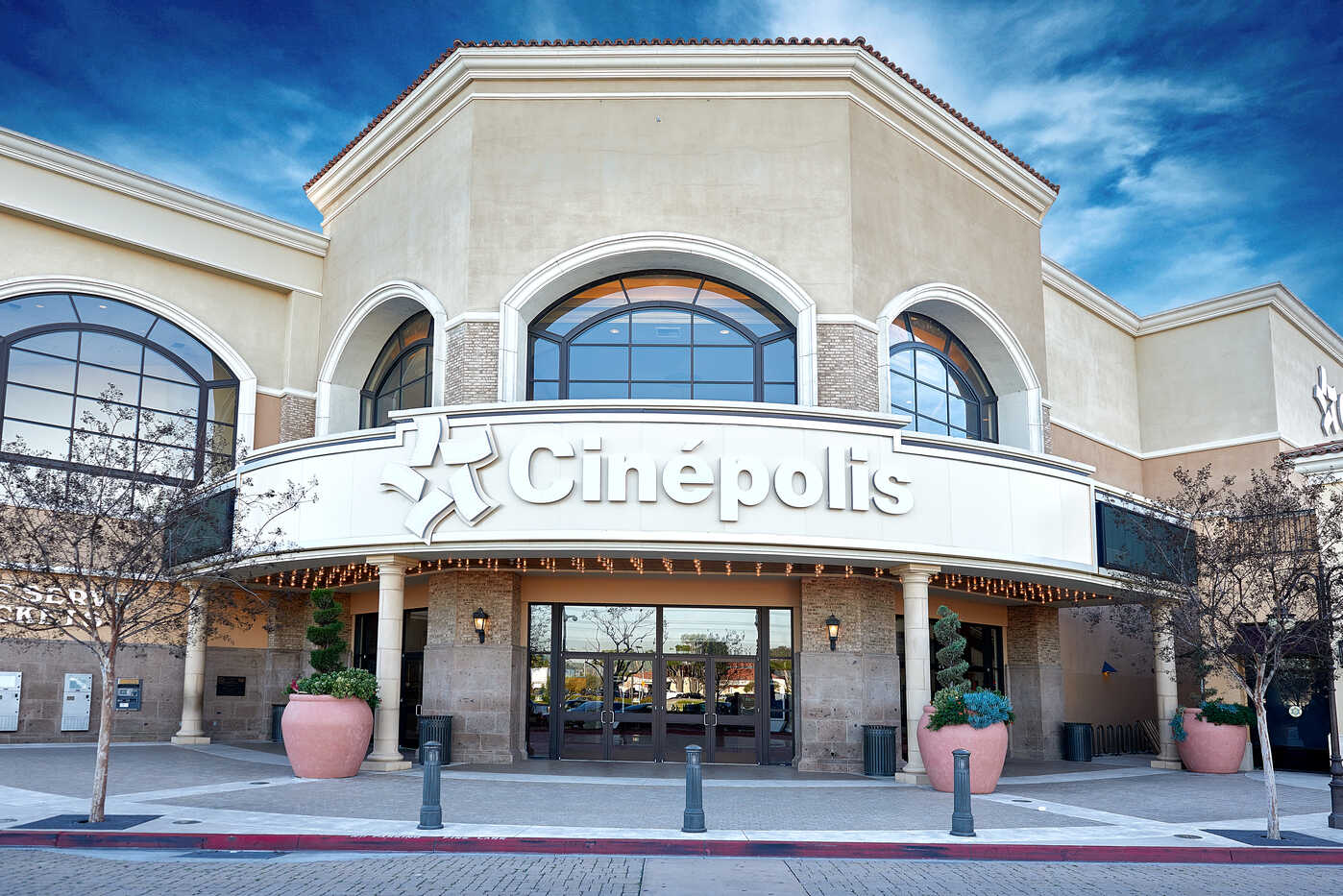 Luxury Movie Theater | Kid Friendly Screenings | Cinépolis Pico Rivera -  Cinépolis - USA
