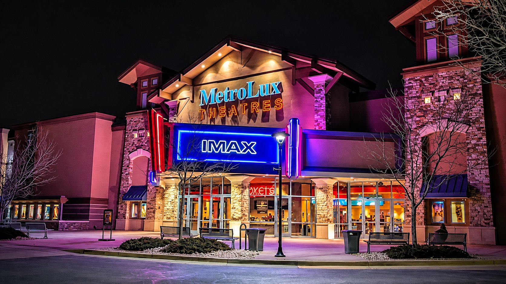 MetroLux 12 Theatres @ Centerra
