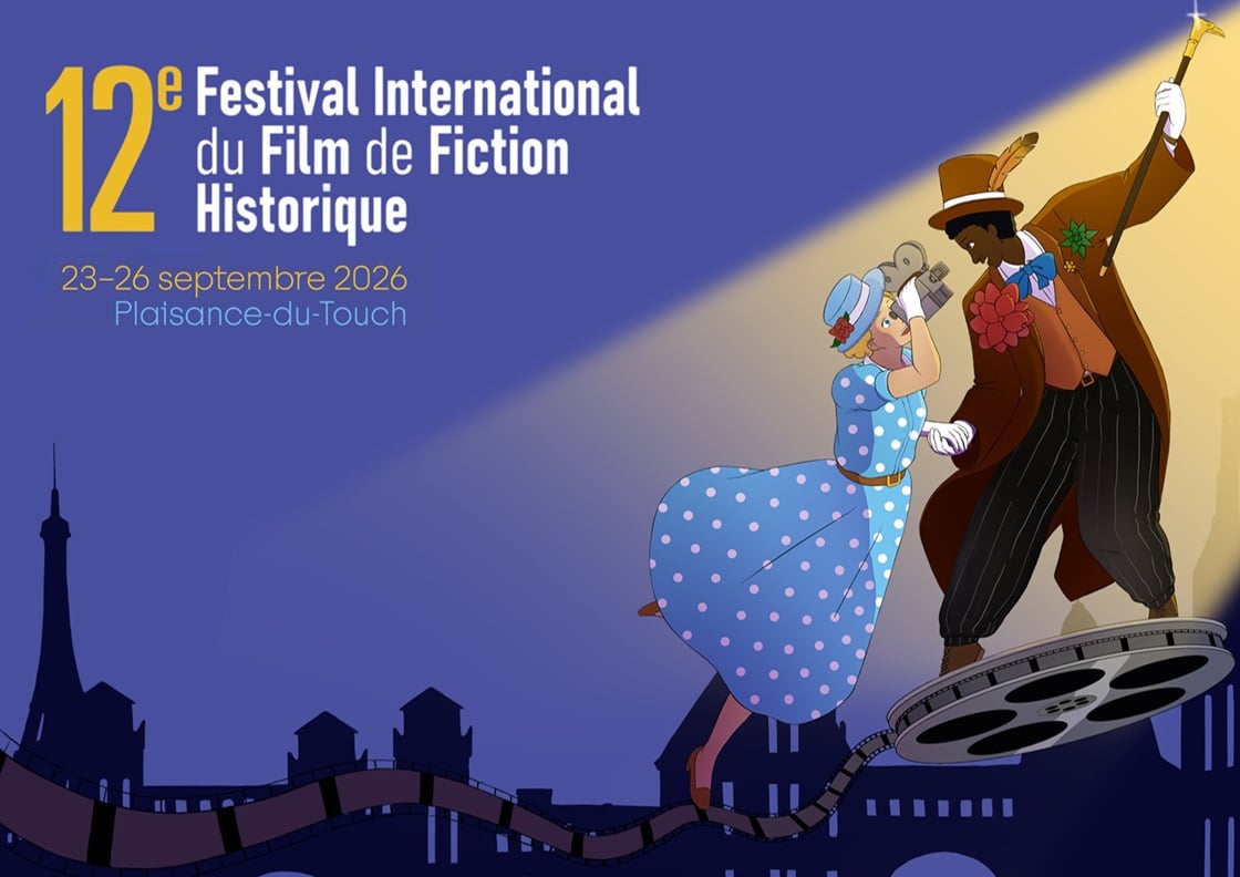 Affiche du Festival, représentant une femme et un homme en équilibre sur une bobine de film. En arrière-plan, la tour Eiffel.