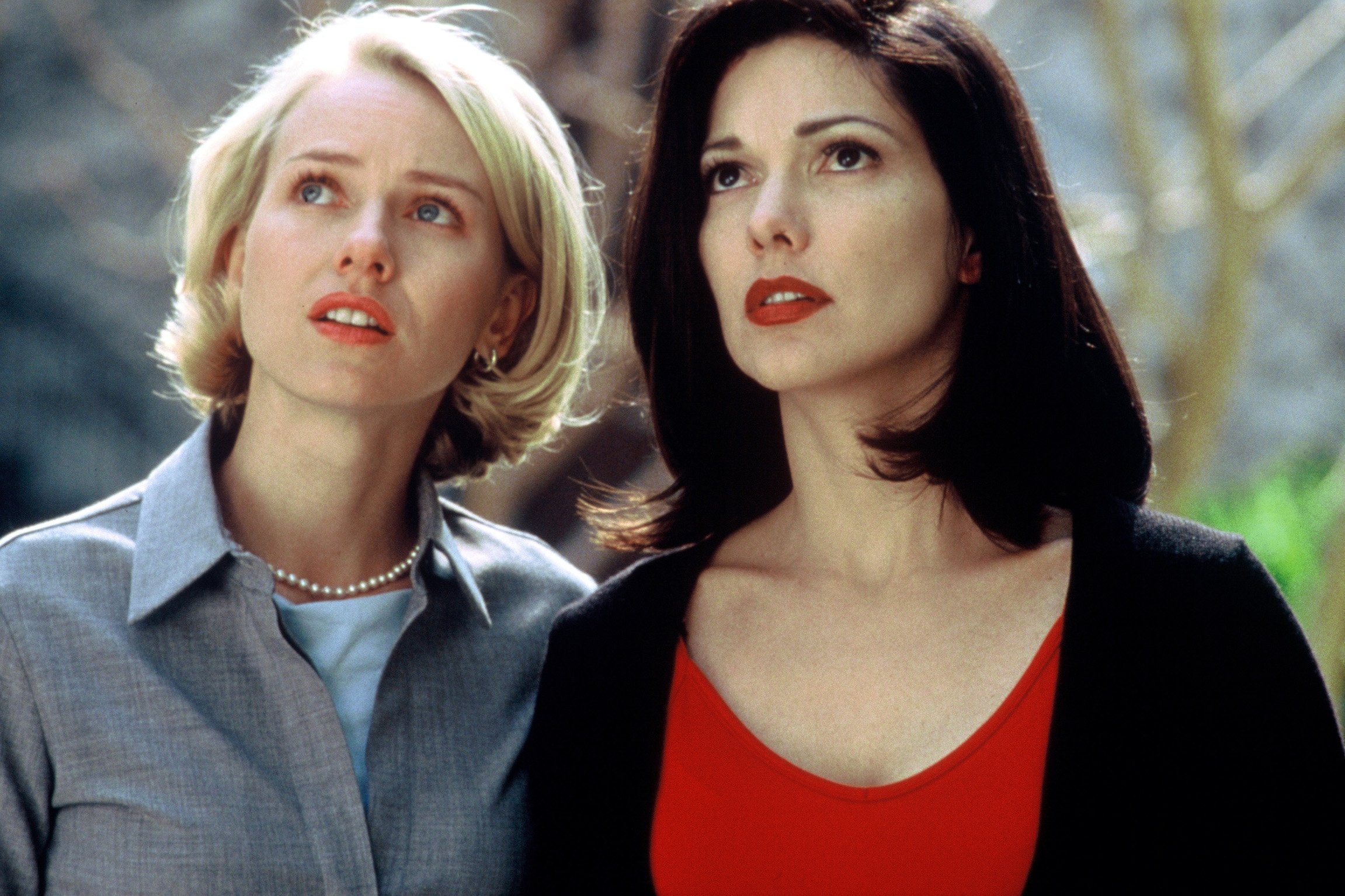 deux femmes l'air inquiète, photo du film Mulholland drive