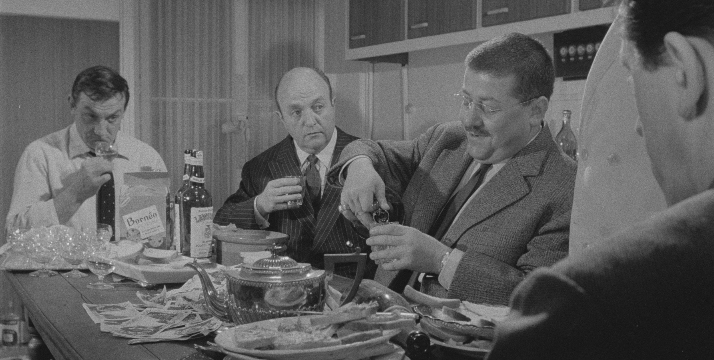 LES TONTONS FLINGUEURS