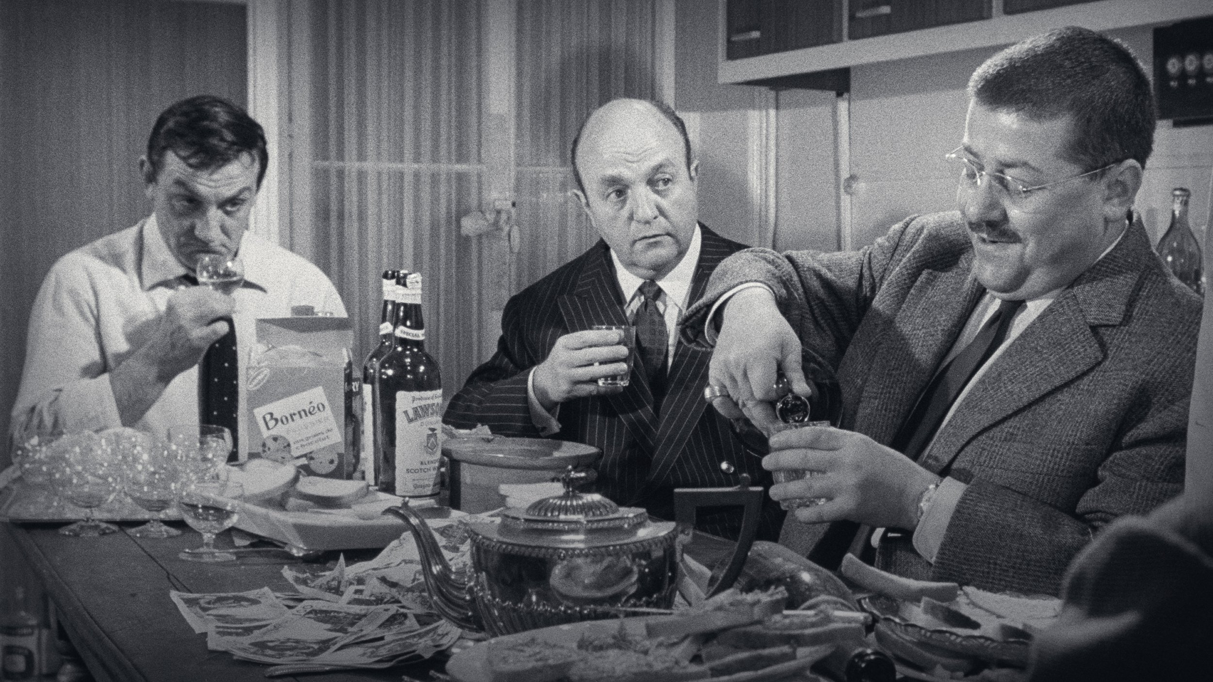 LES TONTONS FLINGUEURS