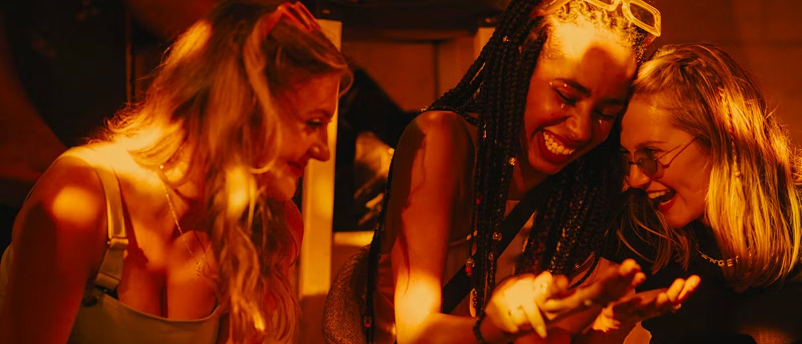 NOUS TOUTES - HOW TO HAVE SEX