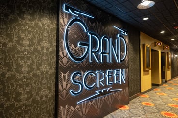 grand screen sign