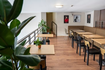 Mezzanine au Bistrot du Comœdia