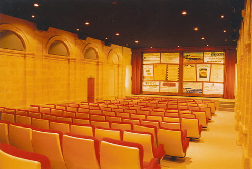 Salle 1990