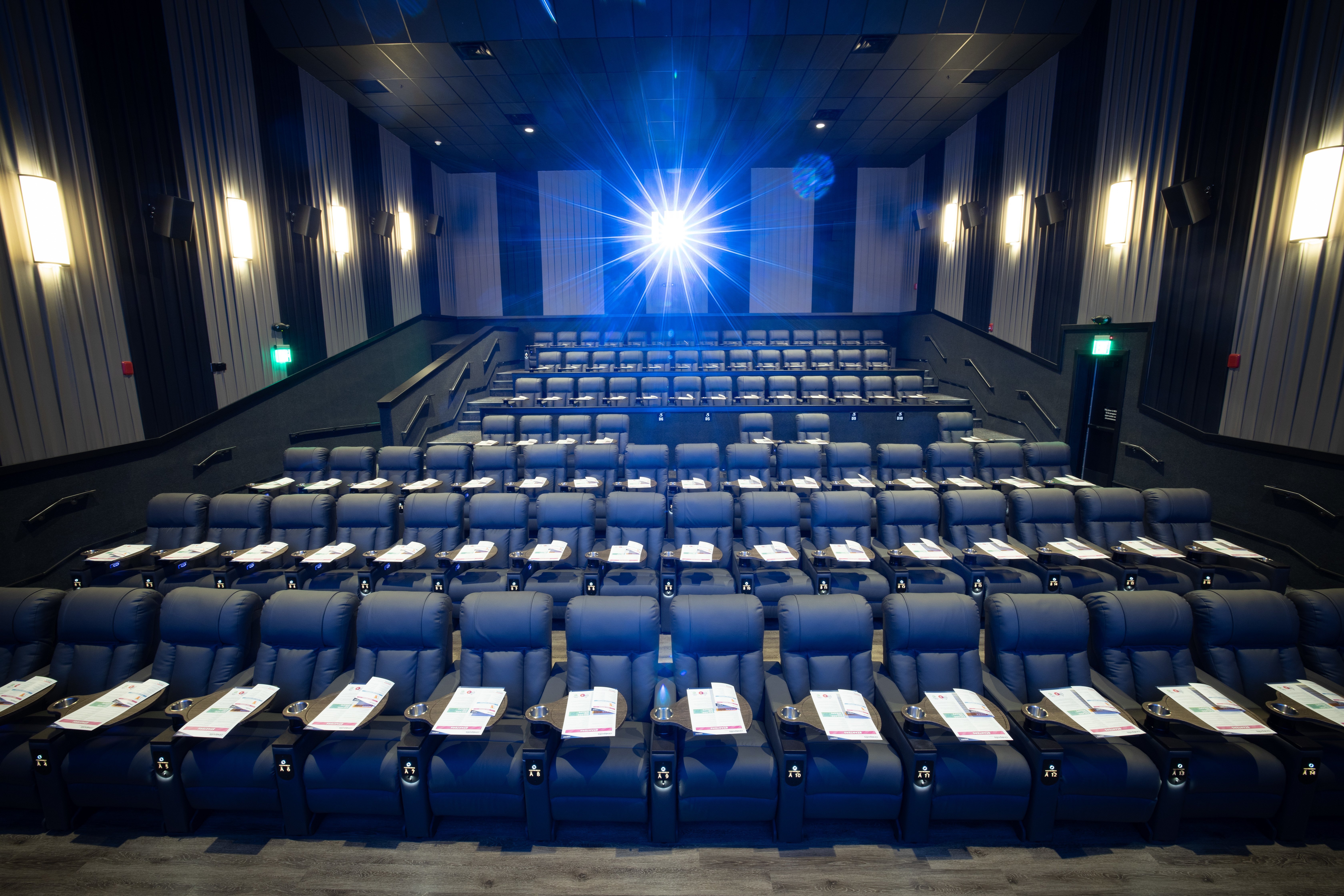 Luxury Movie Theater in Tomball | Cinépolis The Woodlands - Cinépolis - USA